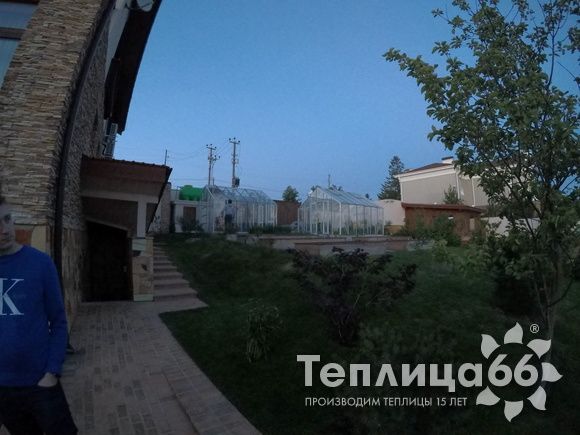 Теплица Ботаник в необычном цвете!