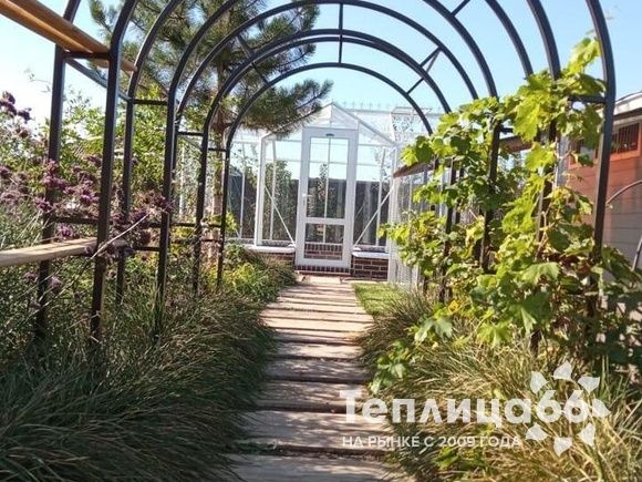 Краснодар. Теплица с мини-тамбуром.