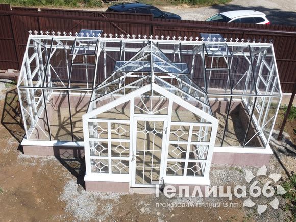 Новинка 2021 - Дизайнерская теплица + Фасад в английском стиле для теплиц botanik. 